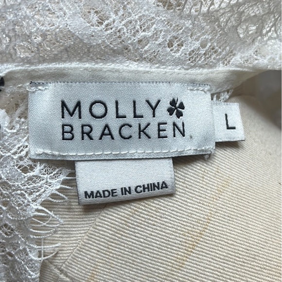 MollyBracken large lace top - Picture 3 of 3